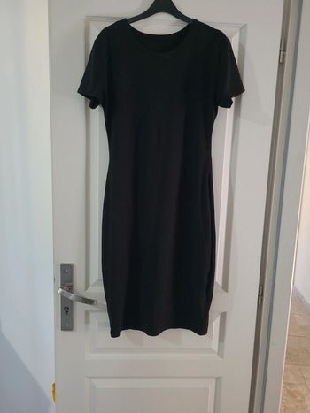 Robe tube moulante noire T 38
