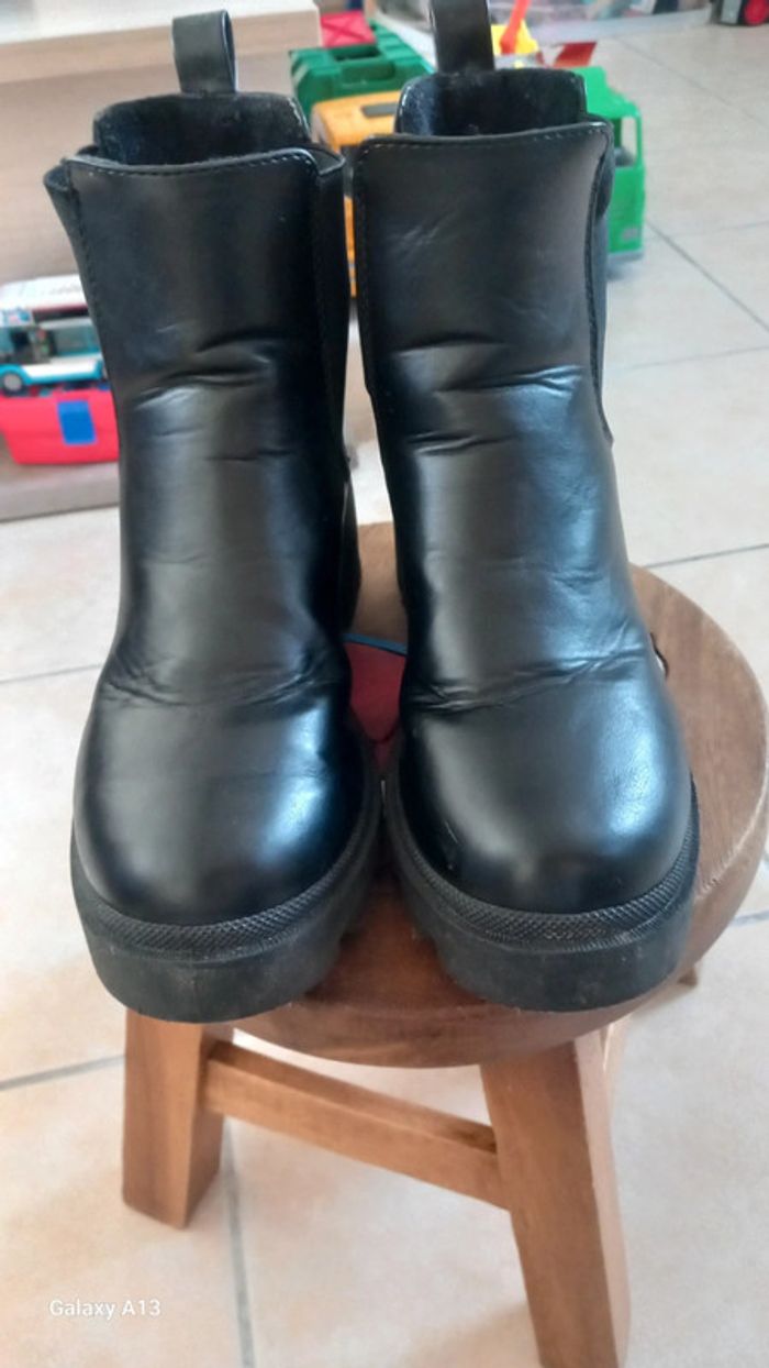 Vend bottine femme - photo numéro 2