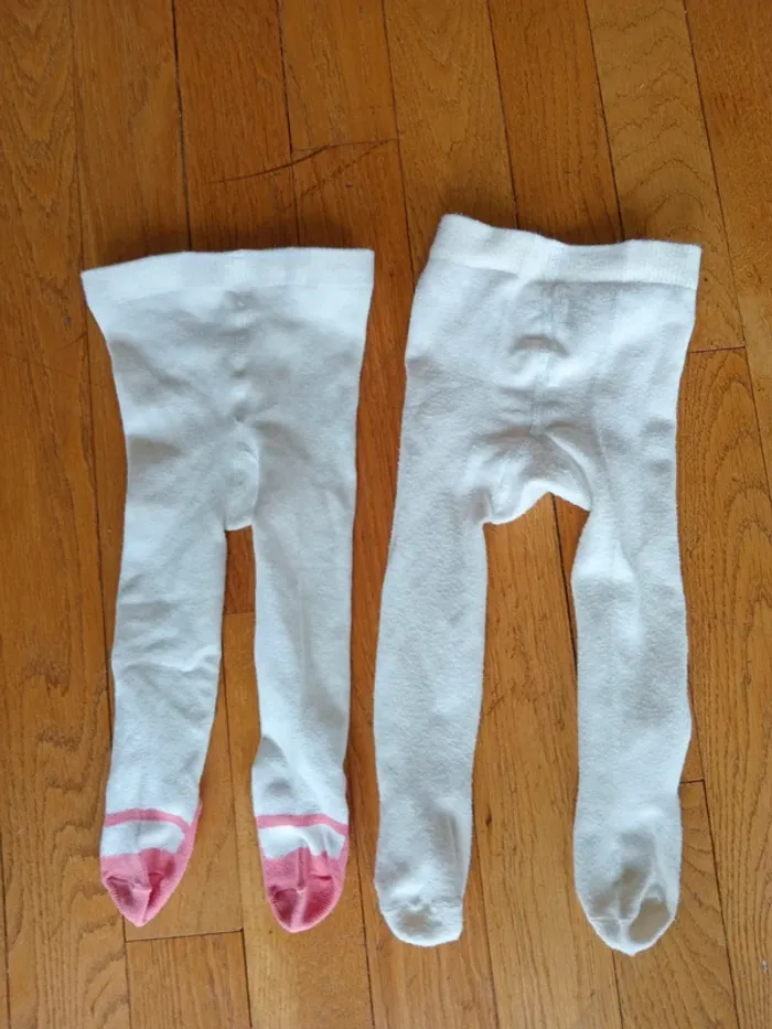 Lot 2 collants fille 6-9 mois - 1 neuf, 1 TBE