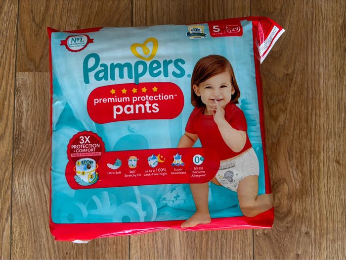 Pampers premium protection pants Taille 5 (12-17 kg) - photo numéro 3