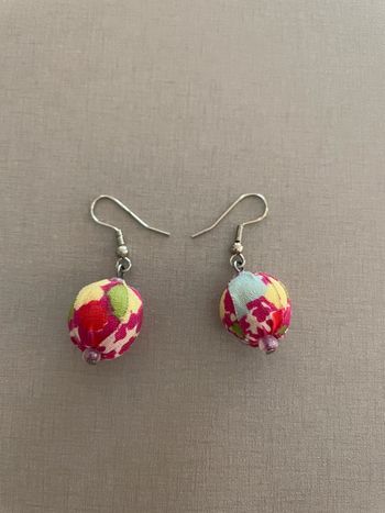 Boucles d’oreilles tissus