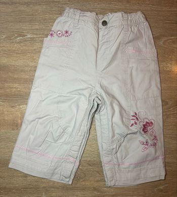 Pantalon beige et rose ./