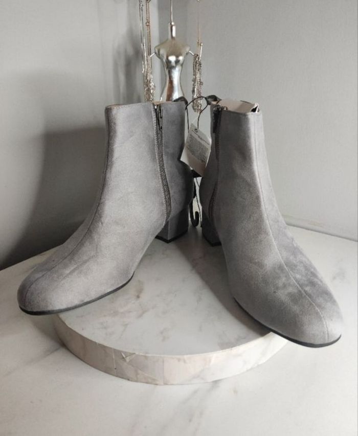 Bottines grises taille 41