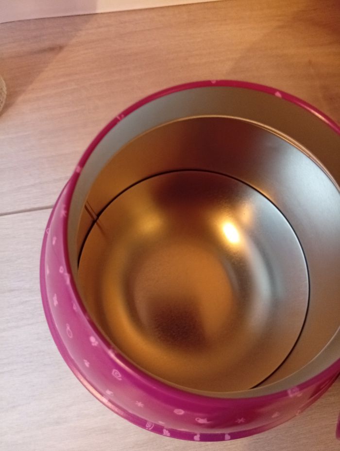 Boîte à biscuits Alice aux pays des merveilles - photo numéro 2