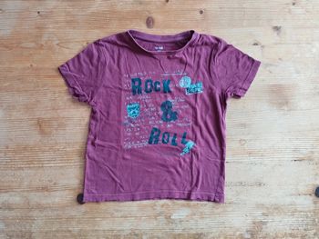 Tee-shirt manches courtes bordeaux imprimé - Taille 6 ans - TBE