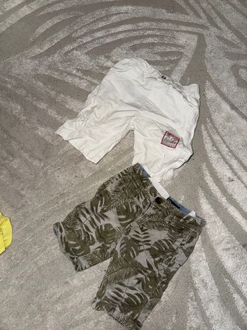 Lot 2 shorts très bon état