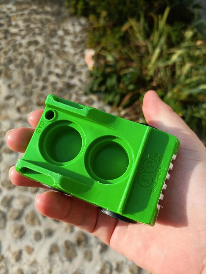 Voiture 2 places Fisher Price little people vintage - photo numéro 2