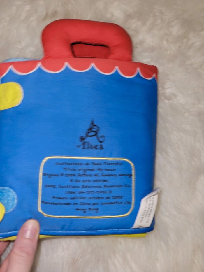 Livre tissus maison pop up - photo numéro 11