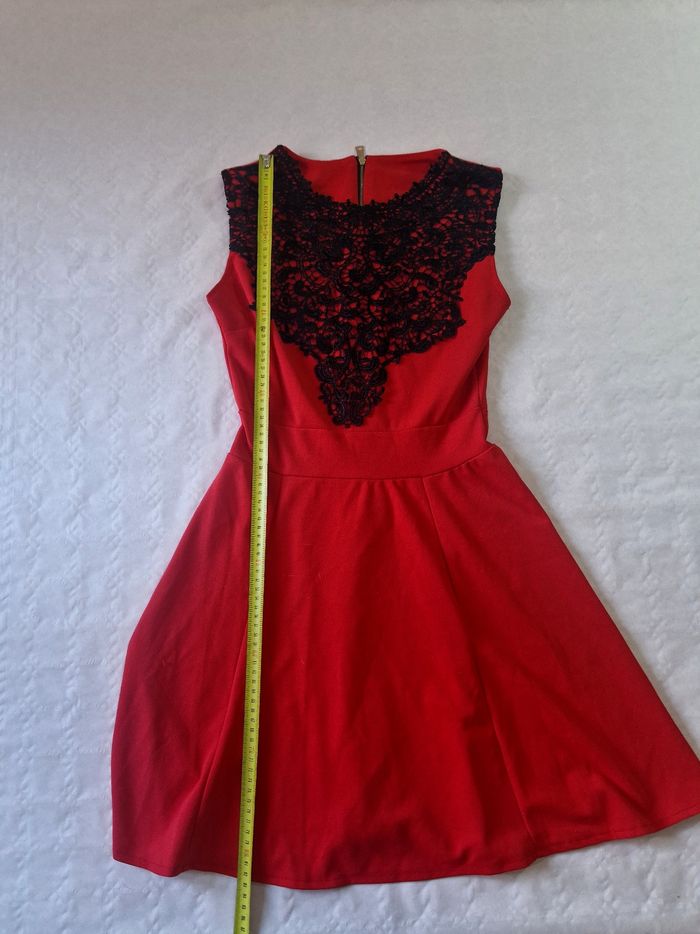Robe femme mi longue , rouge et noire , robe de soirée , taille S - photo numéro 3