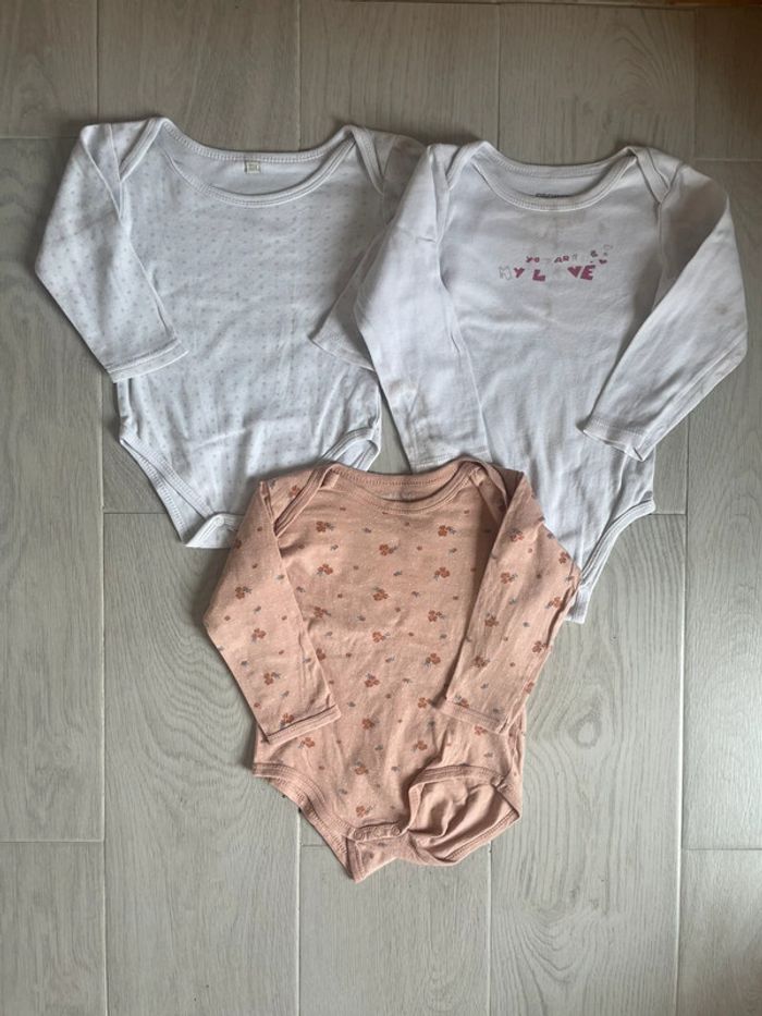 3 bodies 18mois
