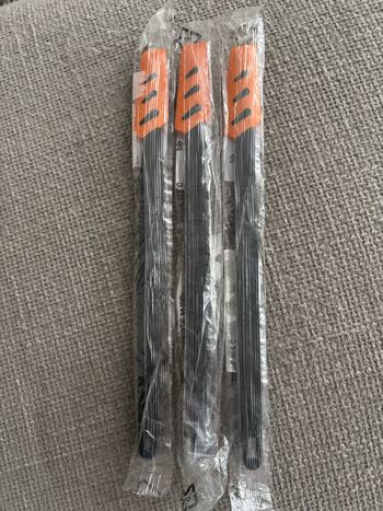 3 spatules fines Tupperware neuf