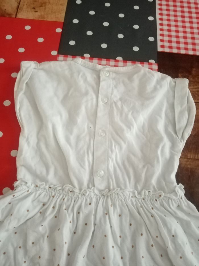 Robe taille 18mois kiabi - photo numéro 4