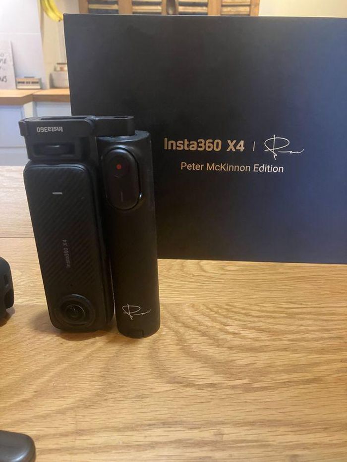 Caméra Insta360 X4 Édition Peter McKinnon.
