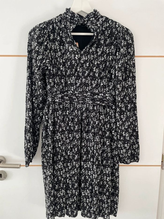 Robe noire fleurie S Promod - photo numéro 6