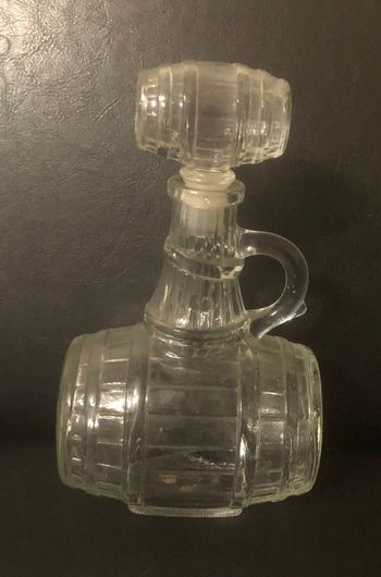 Carafe tonneau  vintage
