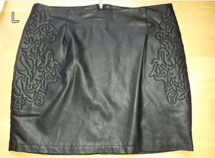 Mini jupe simili cuir neuve