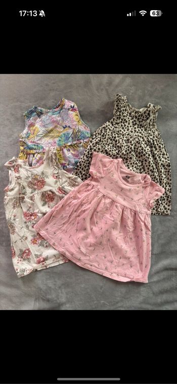 4 robes 12 mois