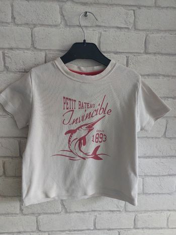 Tee-shirt Petit Bateau taille 4 ans (104 cm)