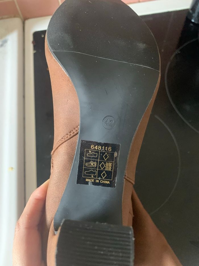 Vends magnifique, paire de bottes neuf - photo numéro 4