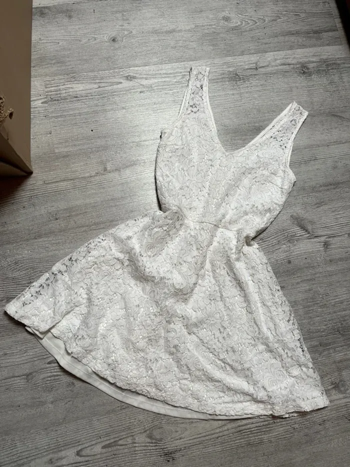 robe blanche été jennyfer - photo numéro 2