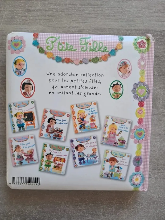 Livre petite fille rose joue a la princesse Fleurus - photo numéro 2