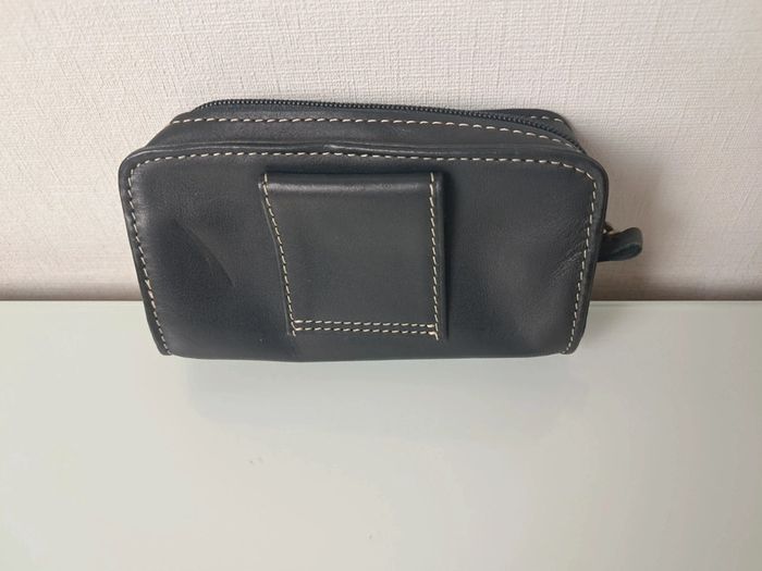 Carré Royal porte monnaie portée ceinture en cuir