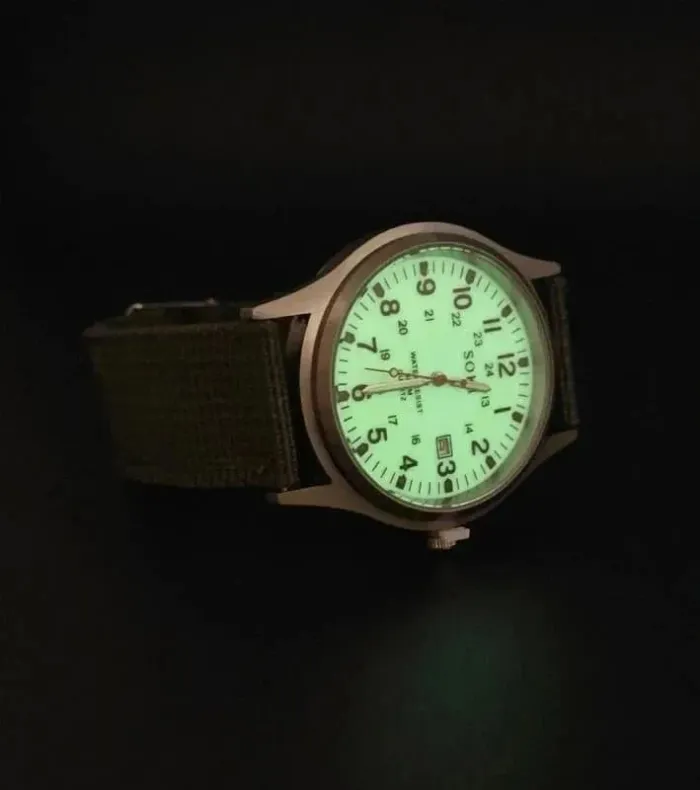 Montre verte intégrale scratch, phosphorescente - photo numéro 2
