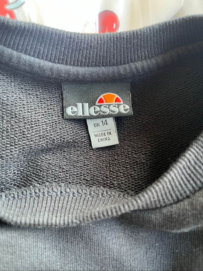 Sweat court noir Ellesse (T 42) - photo numéro 6