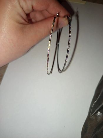 Boucles d'oreilles grand anneaux avec strass