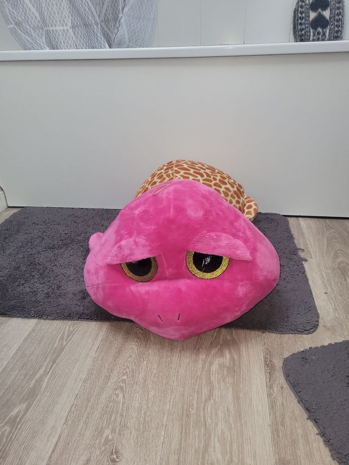 Peluche gros yeux