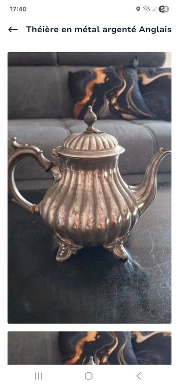 théière en métal argenté anglais.
