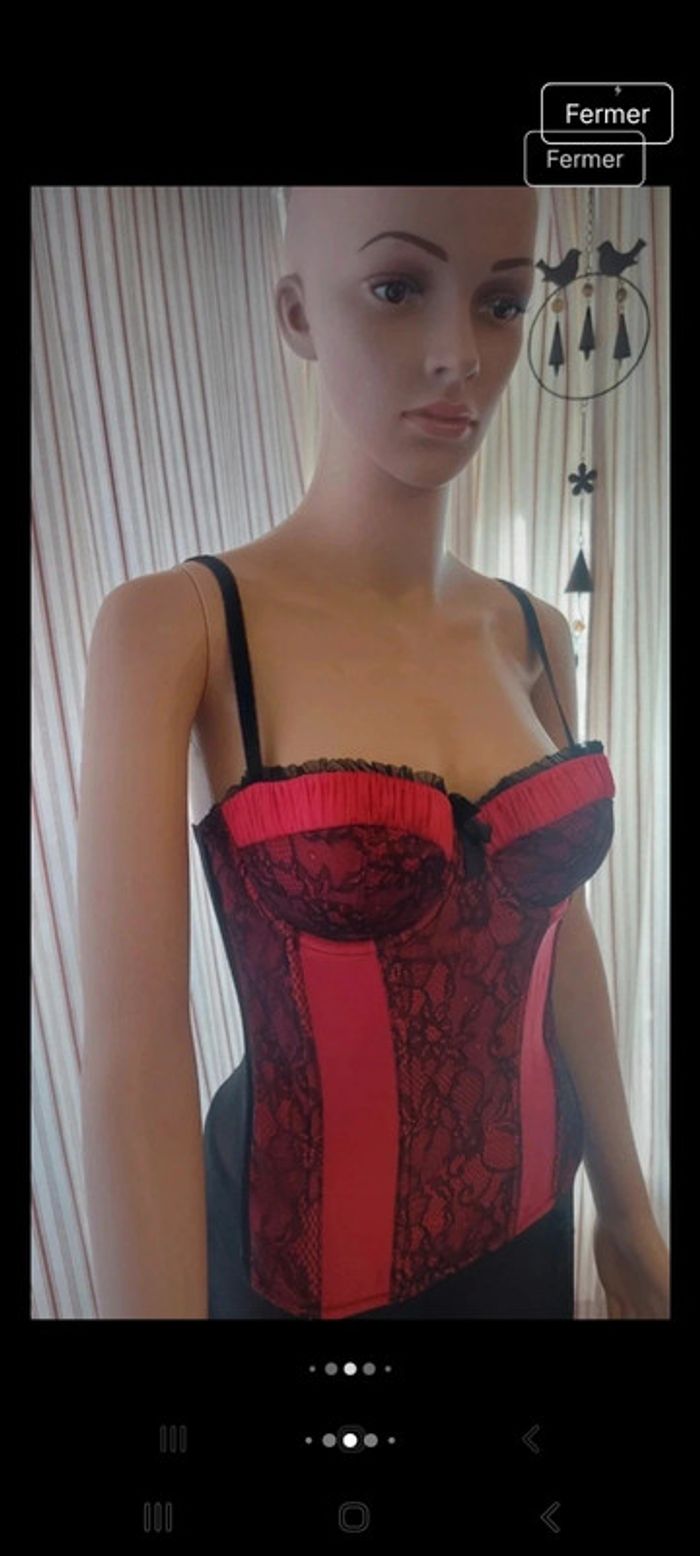 Corset guêpière rouge/noir La Senza fr 90C - photo numéro 9