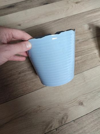 Cache pot