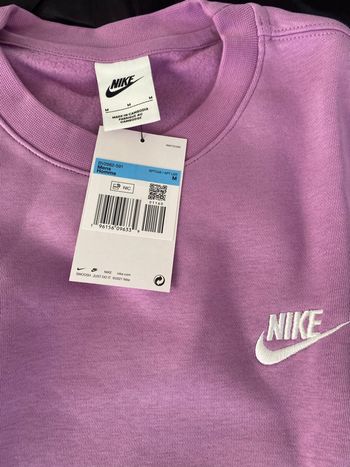 Pull nike M violet neuf avec étiquette authentique