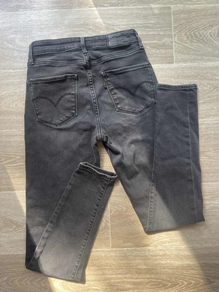 Jean 721 high rise skinny Levis 25