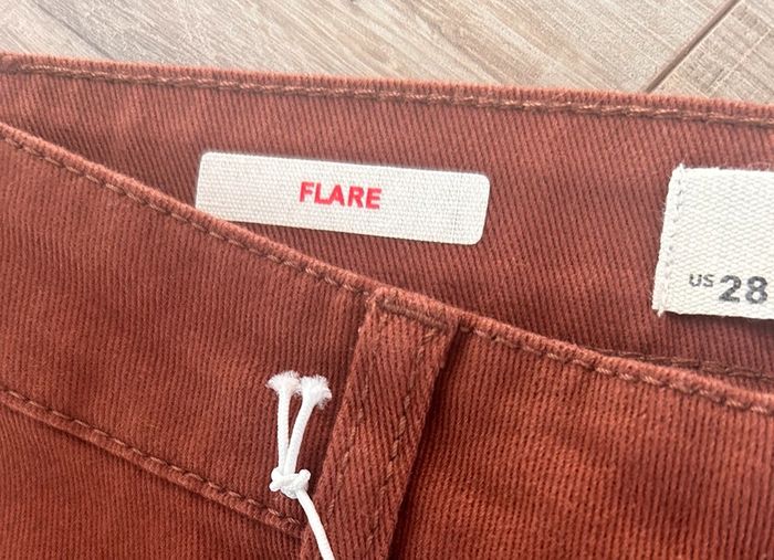 Jean marron , 38, don’t call me Jennifer - photo numéro 3