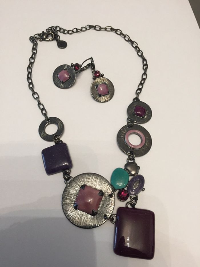 Parure collier et boucles oreilles Nikita