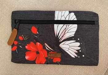 Pochette Cabaïa customisée 