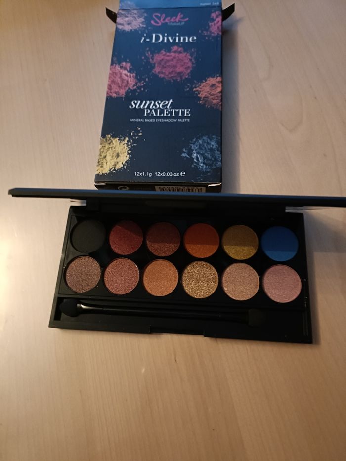 LOT DE 7 PALETTES SLEEK NEUVES - photo numéro 5