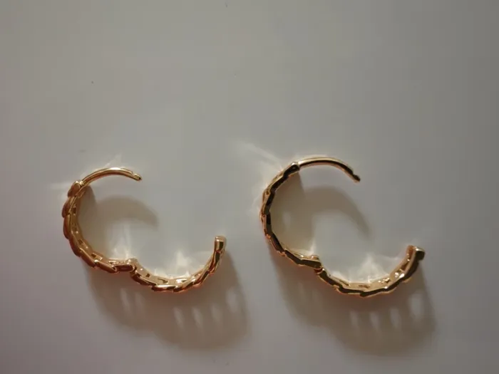 Créoles dorées torsadées 💖 Bijoux chic & tendance, neuves! - photo numéro 3