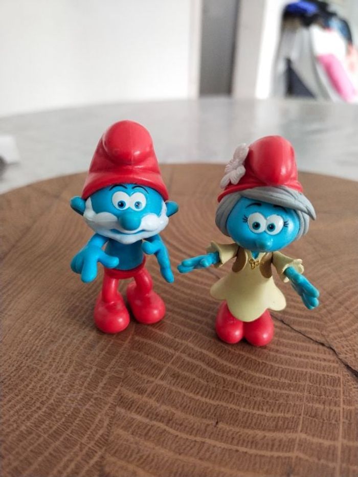 Grand père et grand mère Schtroumpfs