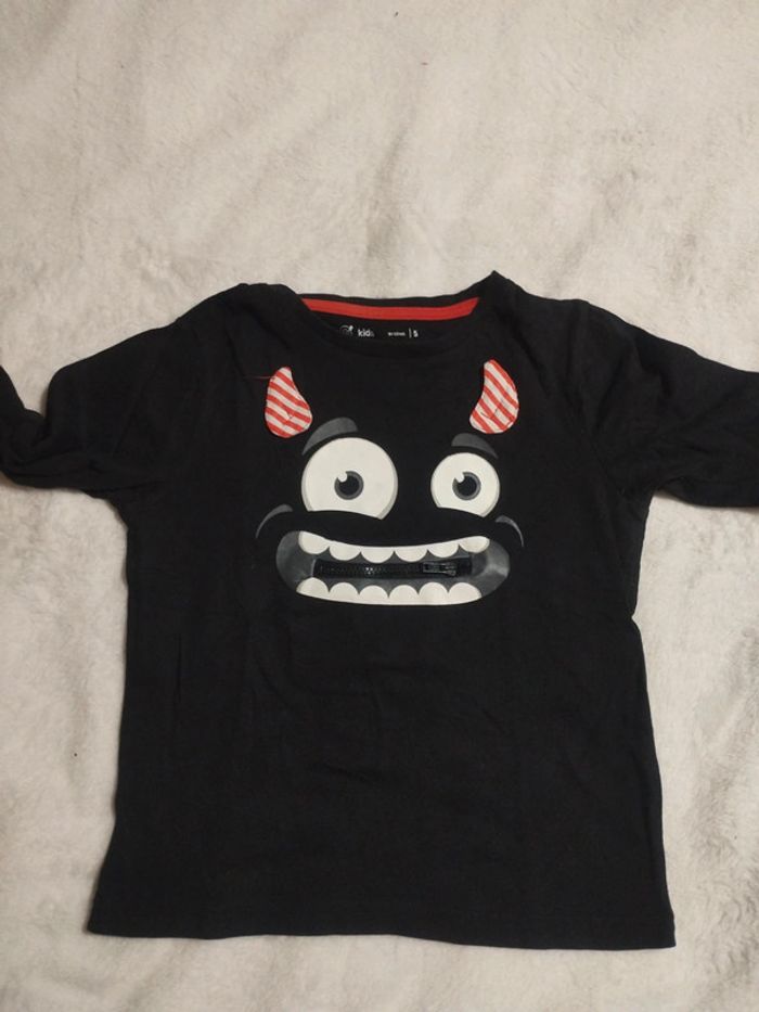 T-shirt manches longues noir Monstre