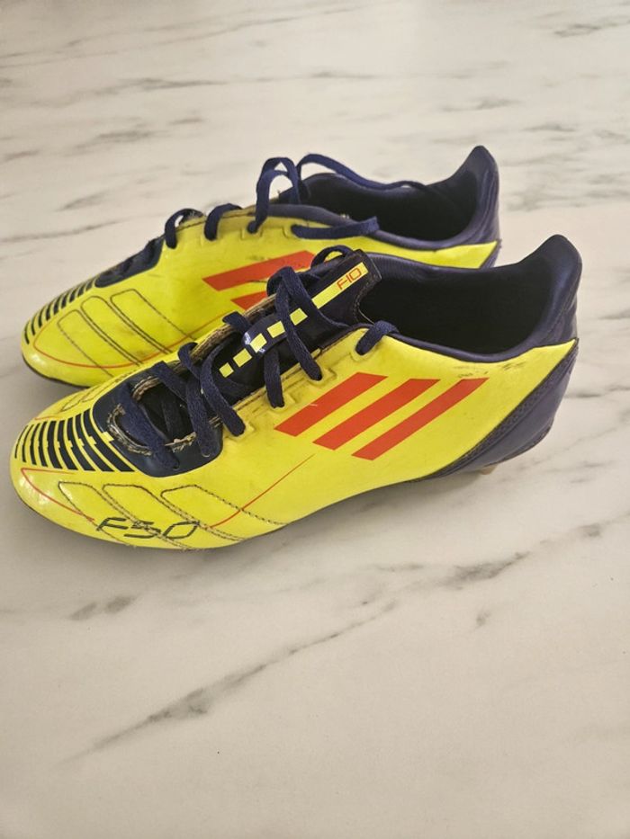 Adidas chaussures de foot 35.5 - photo numéro 4