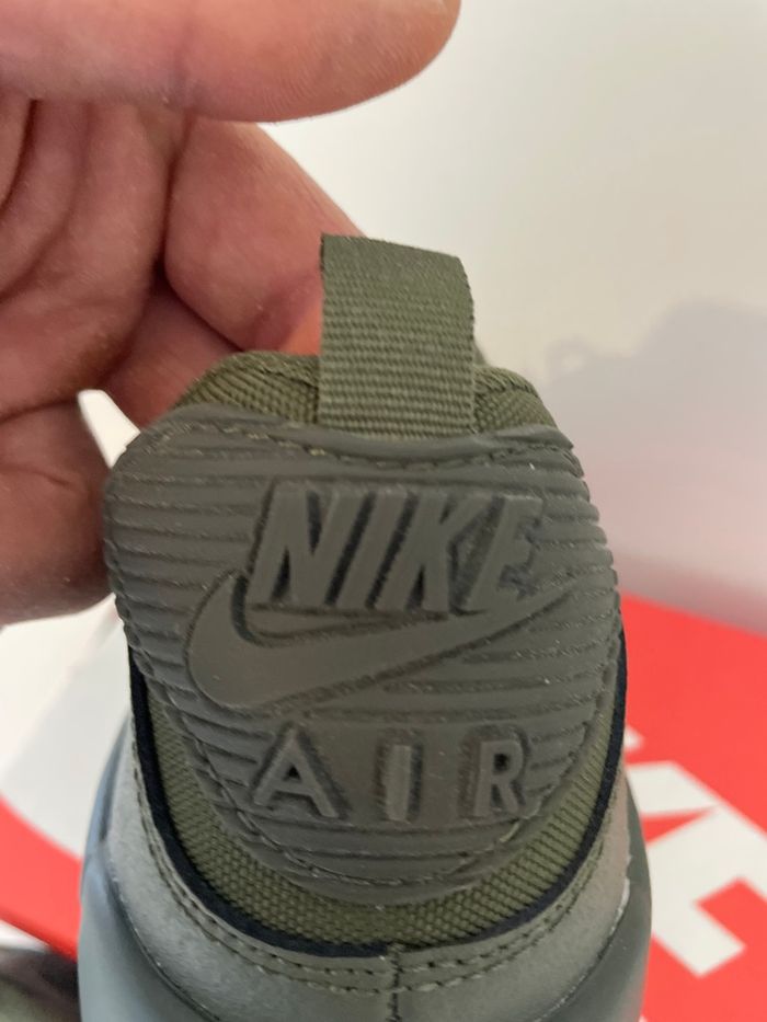 Air Max 90 exclue - photo numéro 4