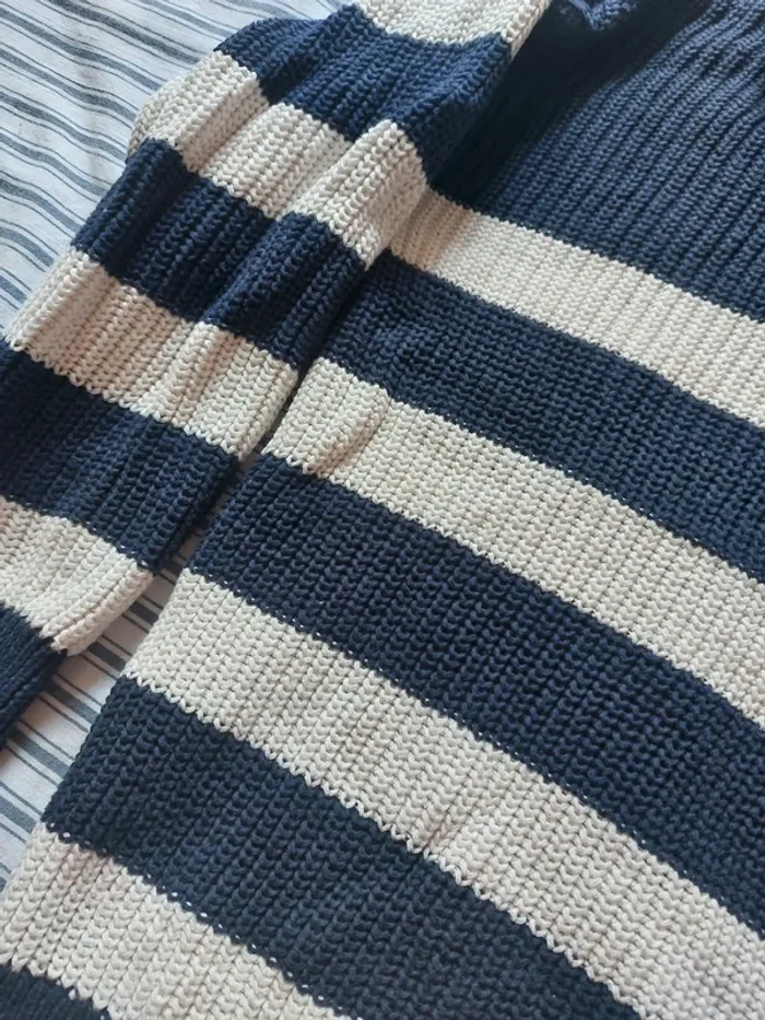 Pull en maille légère à capuche 100% coton - photo numéro 3