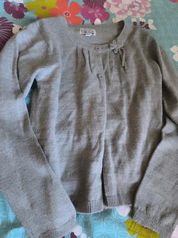 Gilet acrylique tissaia 8 ans