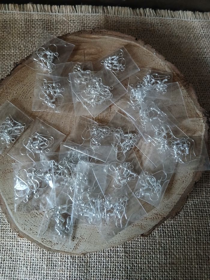 Lot de 144 crochets à boucles d’oreille argenté