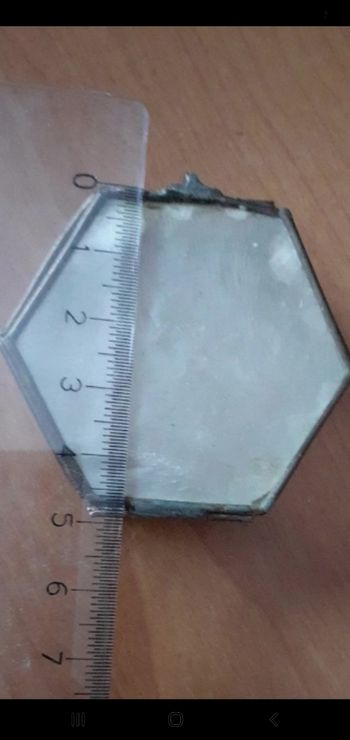 Boîte hexagonal  en nacre