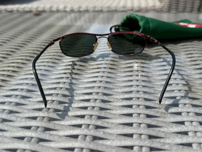 Lunettes de soleil enfant Ray-Ban + pochette - photo numéro 4