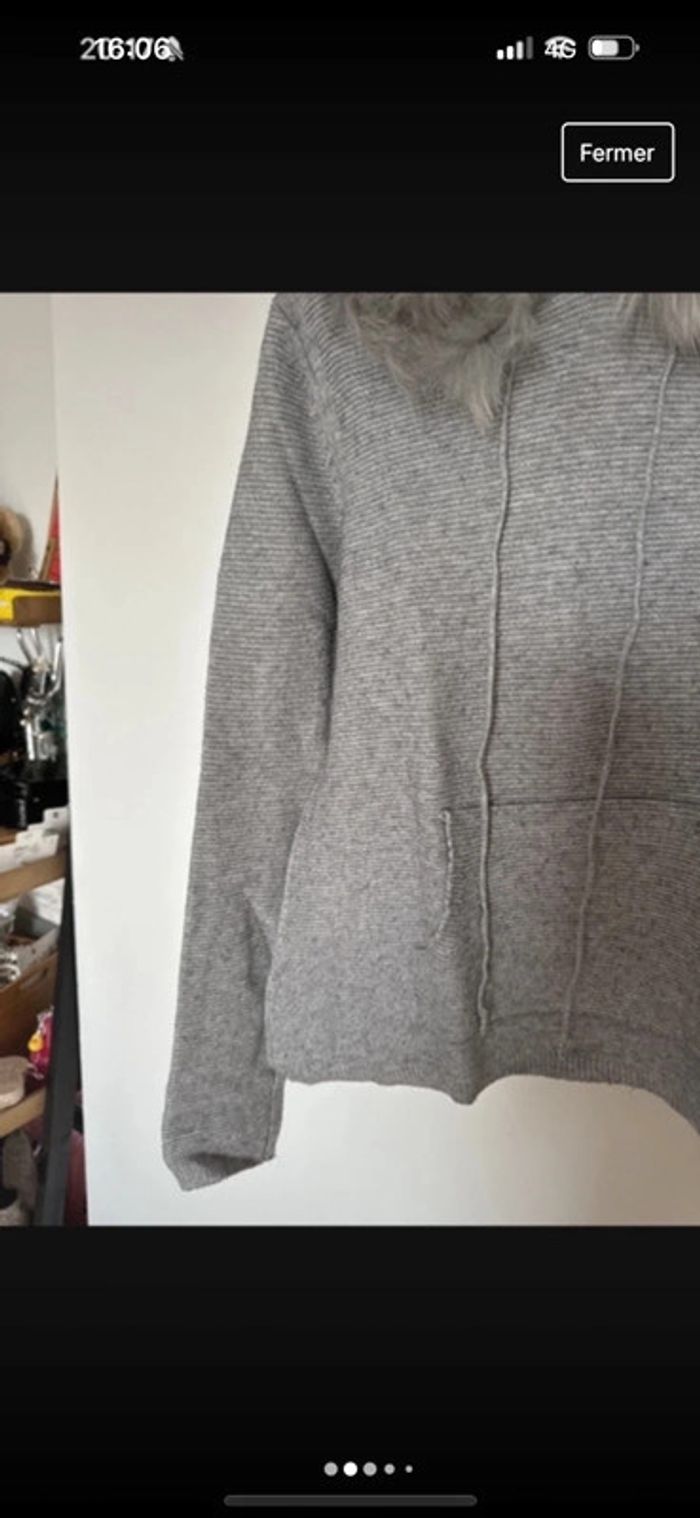 Pull à capuche amovible - photo numéro 2